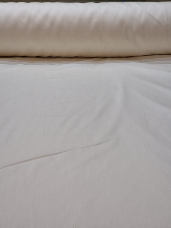 Beige palagi ar gumiju satīns